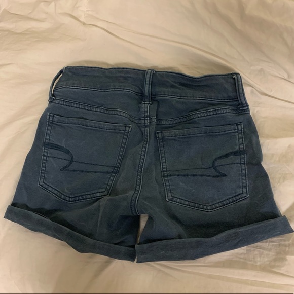 Midi American Eagle Shorts - Picture 2 of 5
